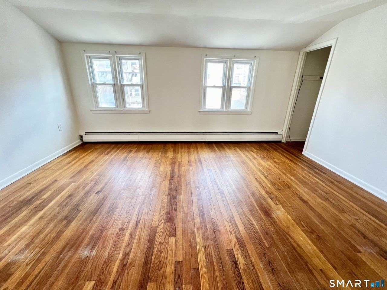 565 E Main St Apt 6 - Photo 6 of 17