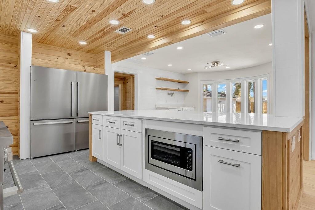 498 Alabama St - Photo 5 of 37