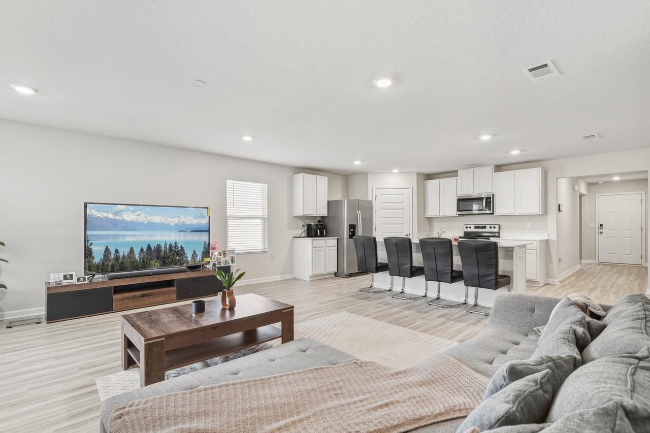 526 Mary Lou Way - Photo 6 of 39