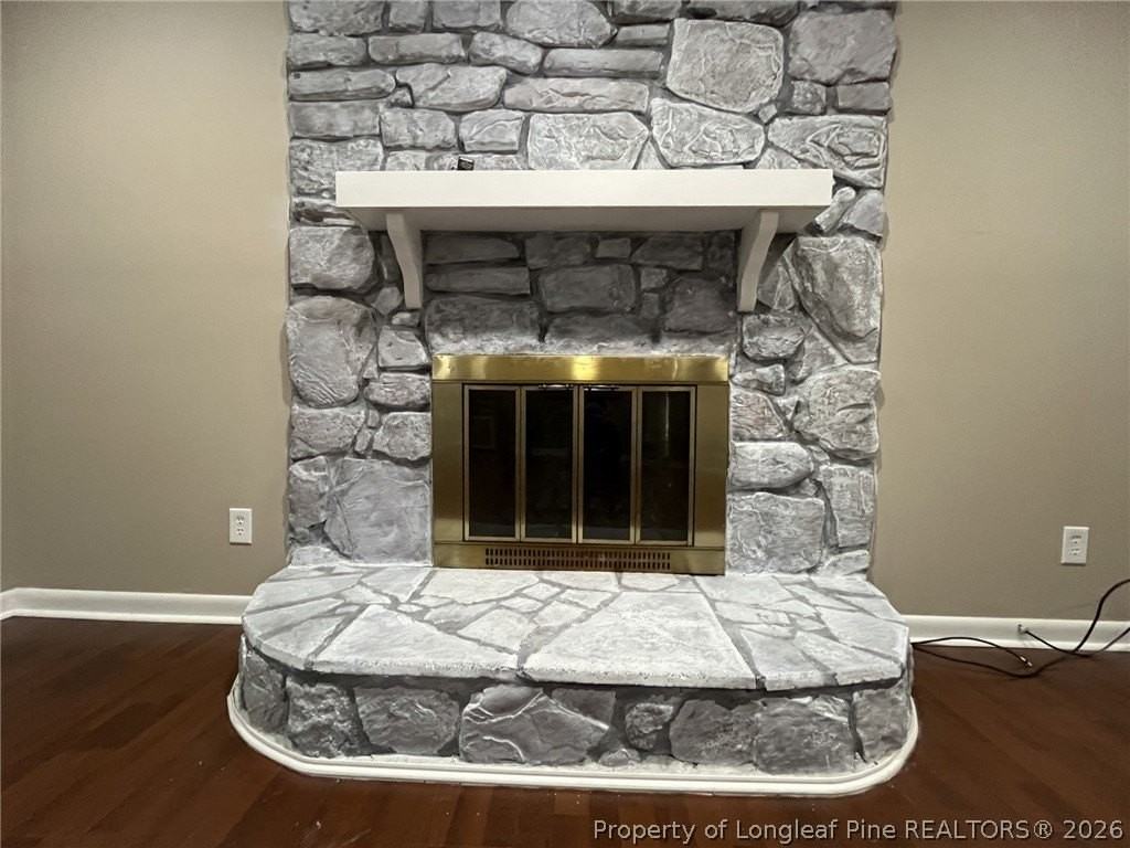 3002 Folkstone Cir - Photo 4 of 20