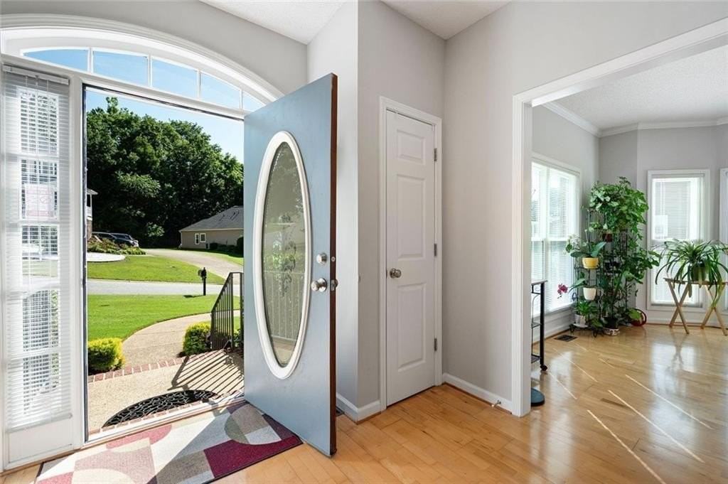 821 Soaring Dr - Photo 6 of 47