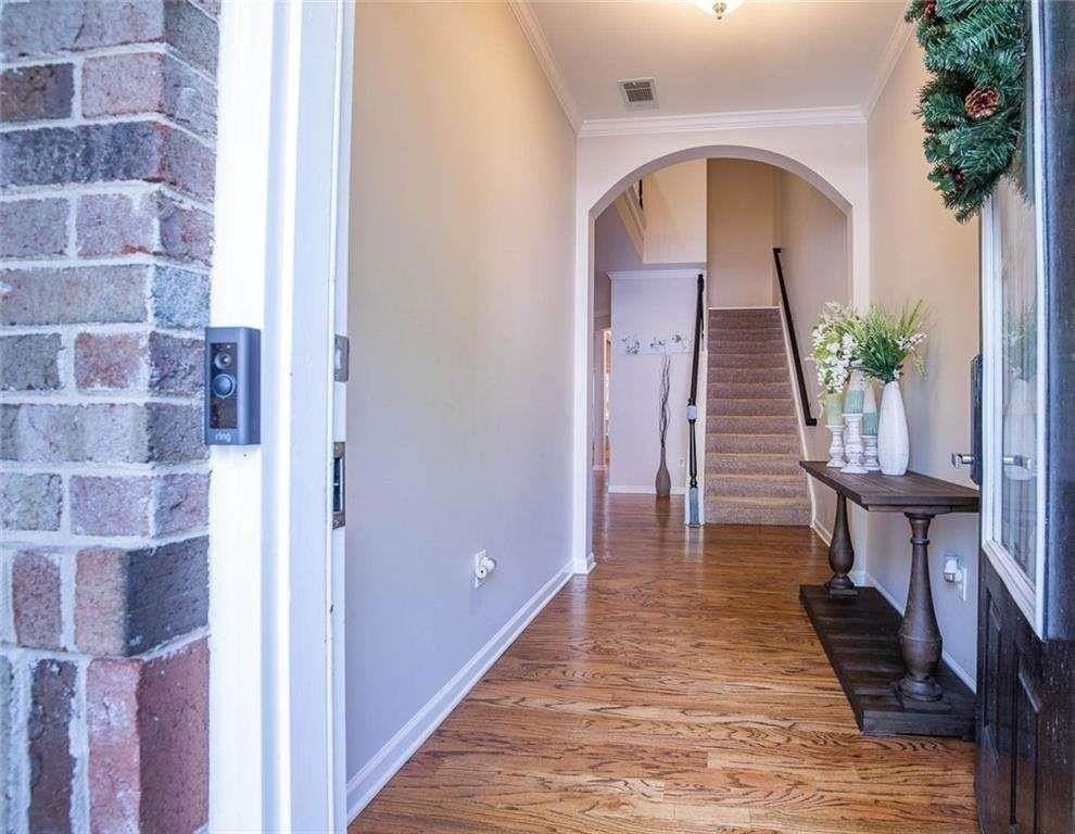 2396 Meadow Falls Ln - Photo 2 of 29