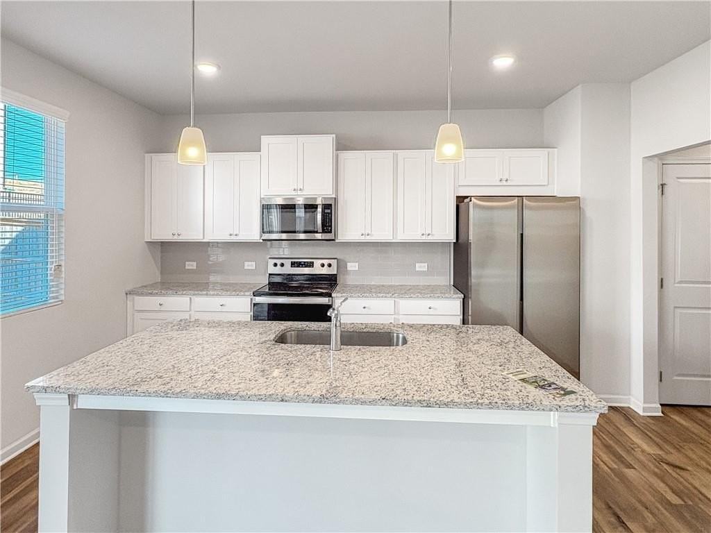 36 Heartwood Ln - Photo 4 of 17