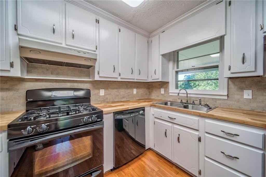 216 Cedar Valley Ct - Photo 7 of 43