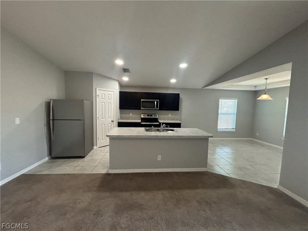 3921 Ne 15th Pl - Photo 2 of 12