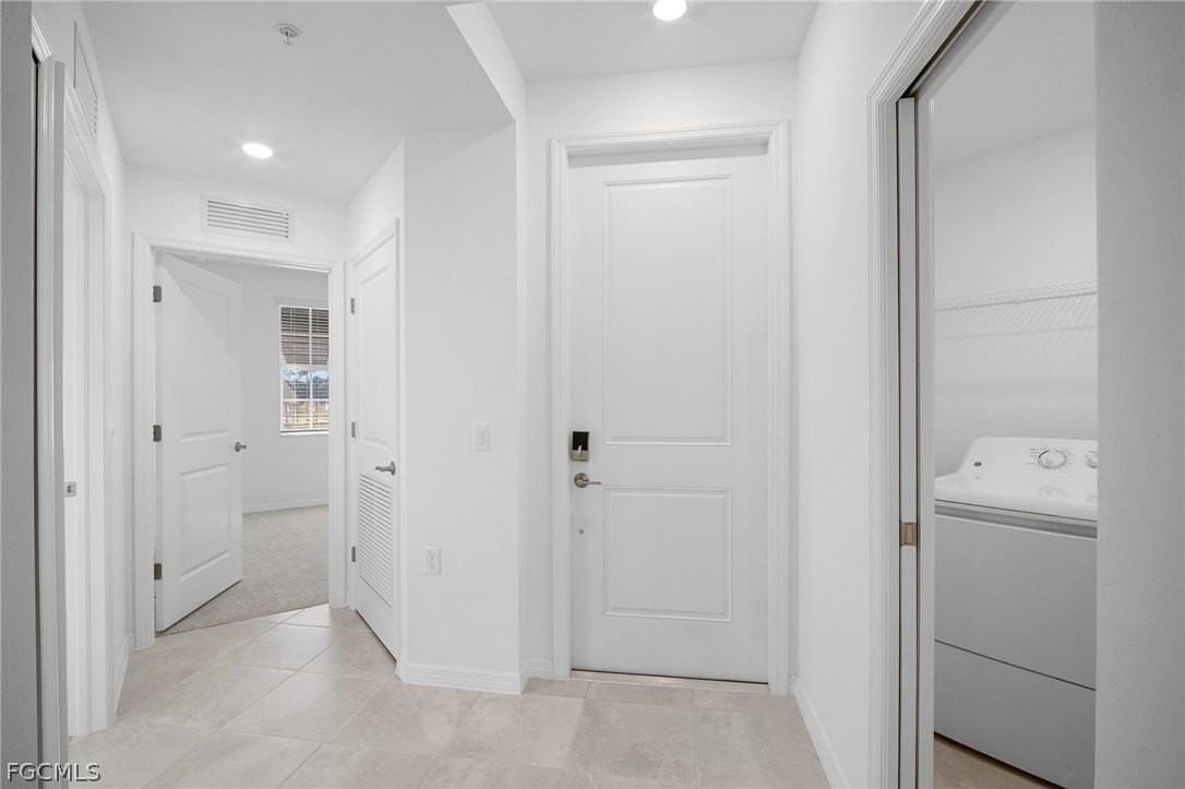 18421 Copperhead Ct N #228 - Photo 4 of 34