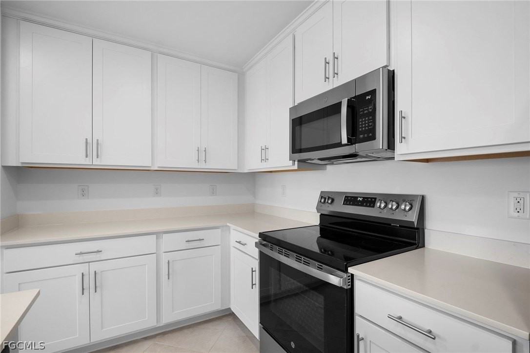 18421 Copperhead Ct N #228 - Photo 7 of 34