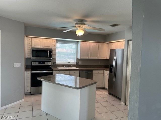 17557 Duquesne Rd - Photo 6 of 18