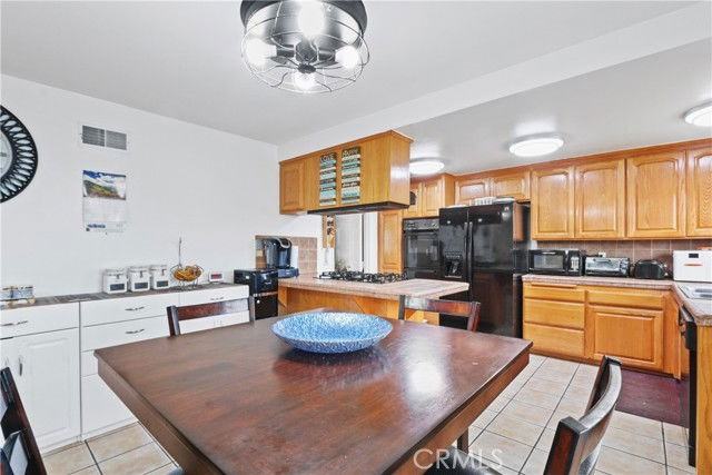 1002 Fernrest Dr - Photo 3 of 8