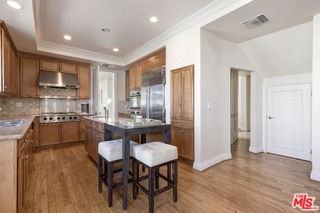 132 S Maple Dr #PH4 - Photo 4 of 8