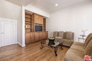 132 S Maple Dr #PH4 - Photo 7 of 8