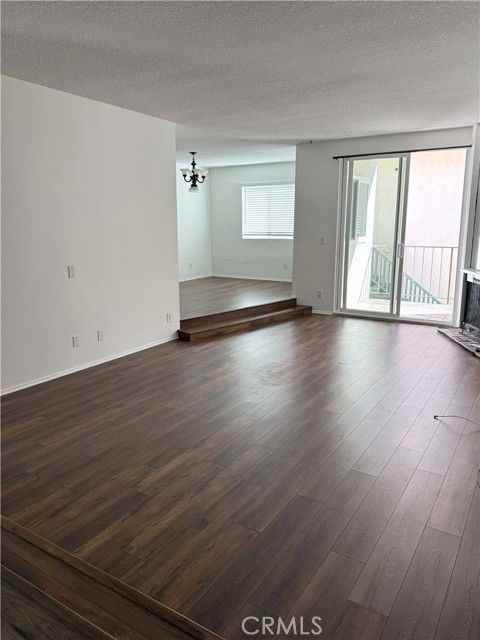 944 17th St #5 - Photo 6 of 8