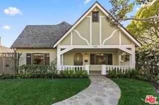 602 11th St - Photo 4 of 8