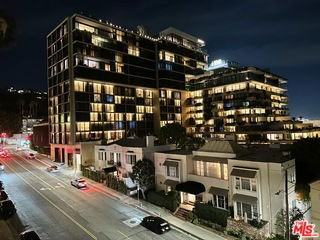 999 N Doheny Dr #408 - Photo 4 of 8