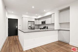 1515 Colby Ave #215 - Photo 3 of 8