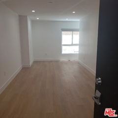 1515 Colby Ave #215 - Photo 4 of 8