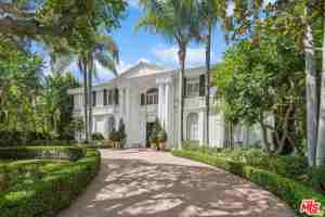 featured image of 717 N Rodeo Dr