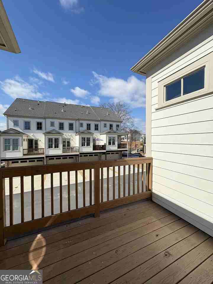 1104 Thomas St - Photo 7 of 50