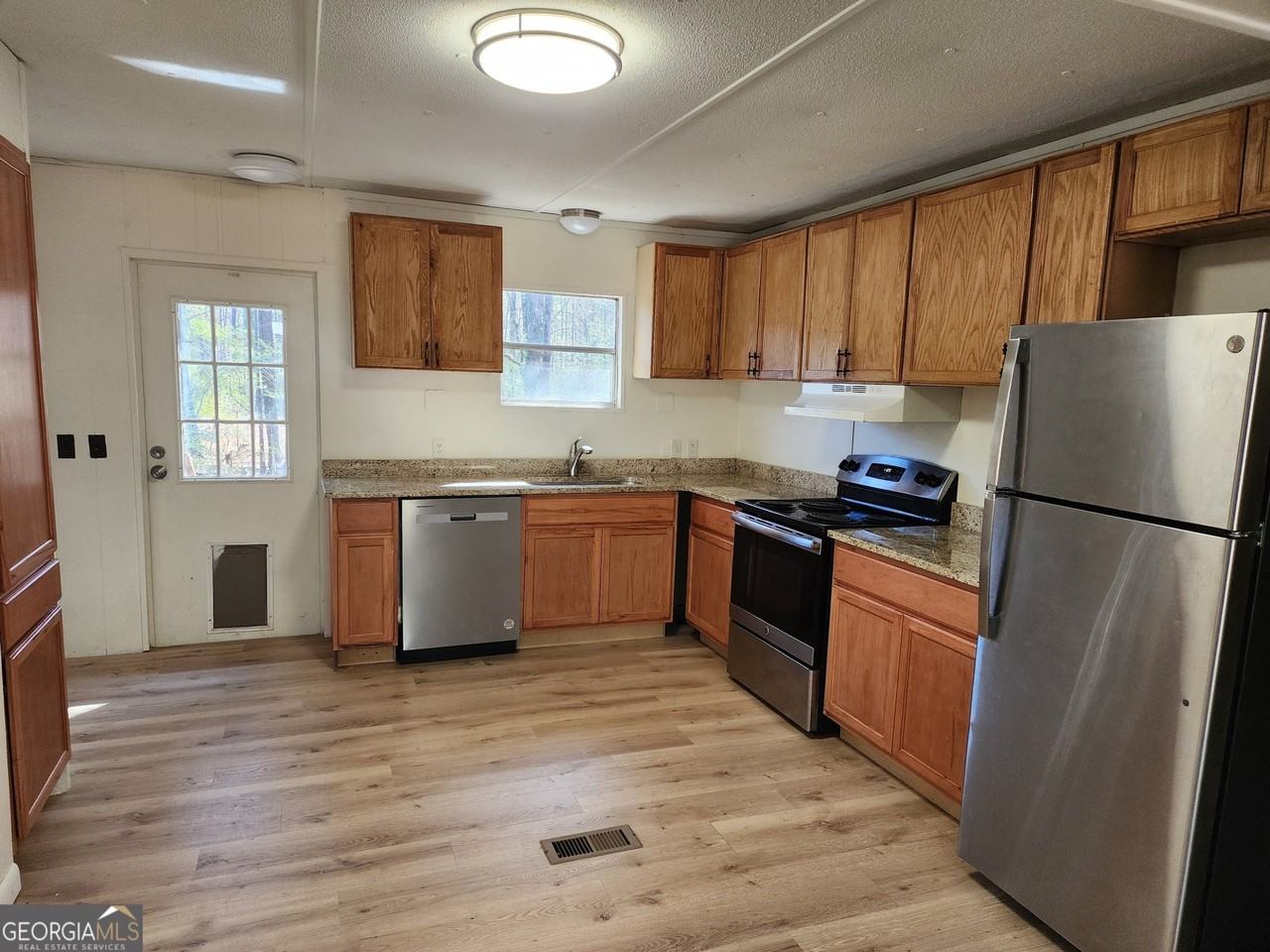 918A Roscoe Davis Rd Unit A - Photo 3 of 9