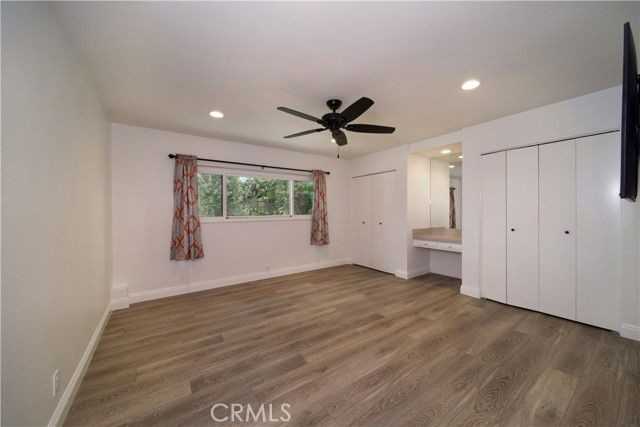 25256 Pacifica Ave - Photo 5 of 7