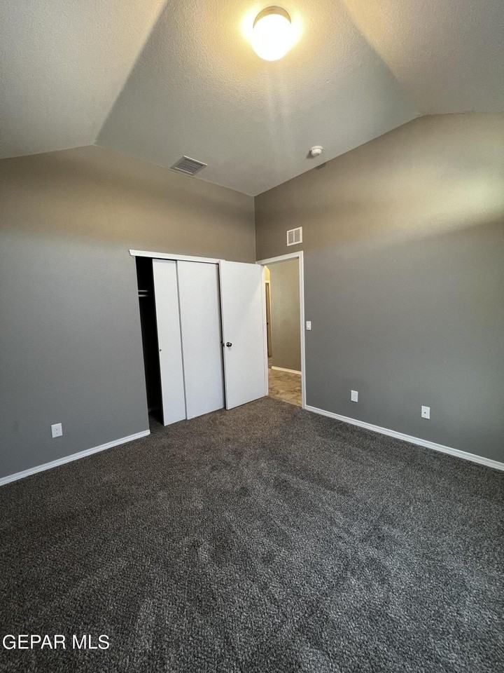 924 Coyote Melon Dr - Photo 7 of 35