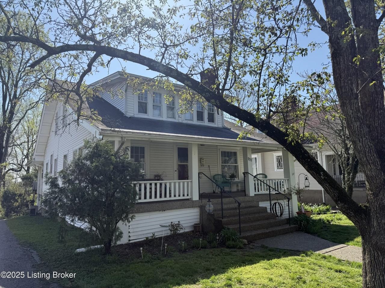 111 Adair Ave - Photo 2 of 16