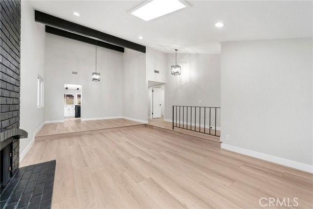 9374 Fleetwood St - Photo 3 of 8