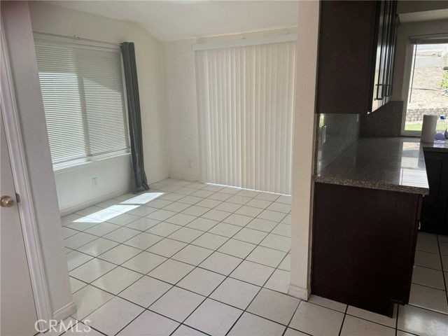 24451 Quintana Dr - Photo 2 of 8