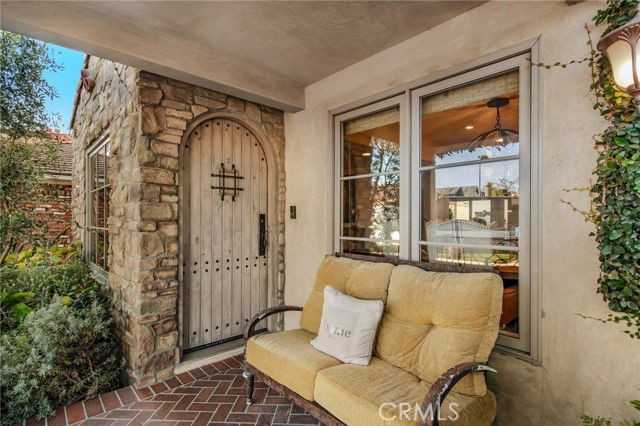 107 Via San Remo - Photo 2 of 8