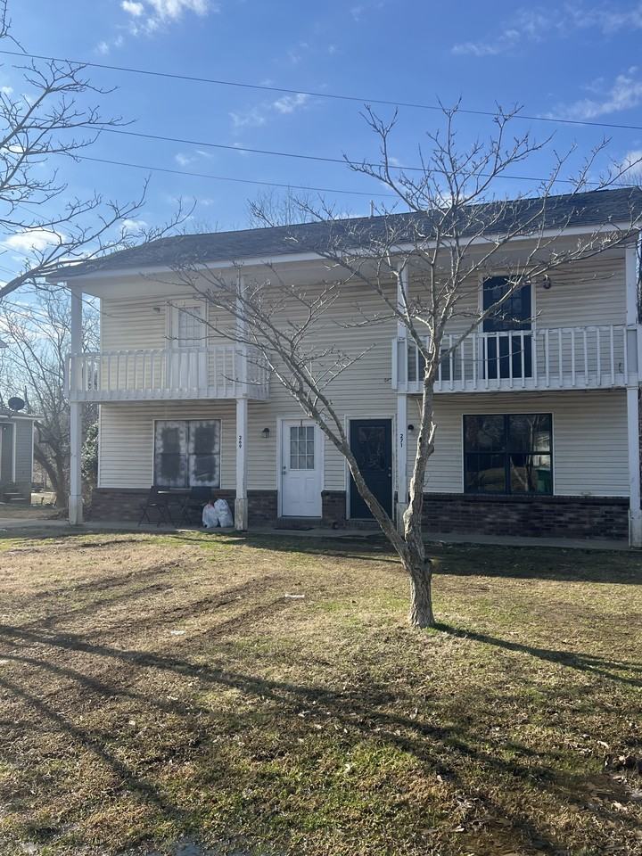 271 Adkins Cir #1 - Photo 2 of 11