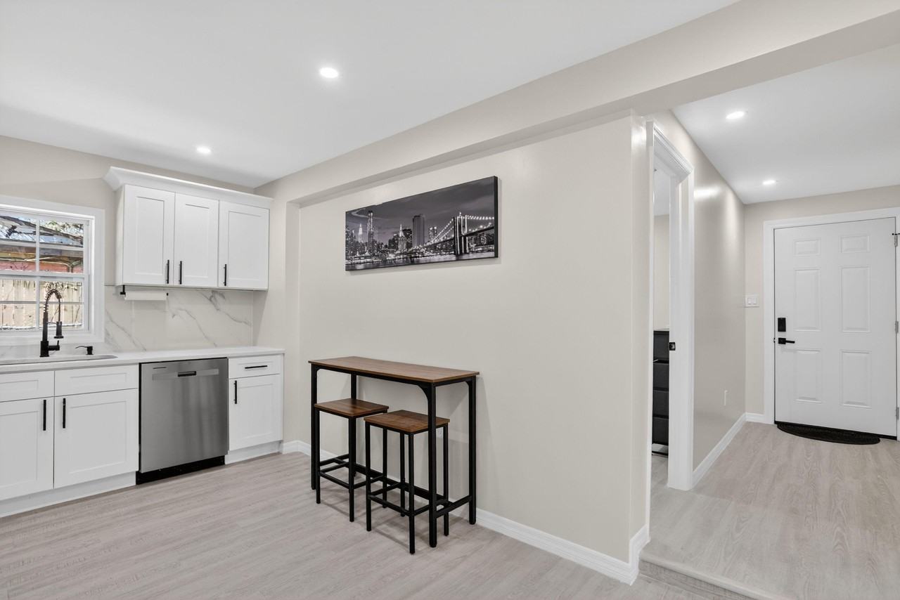 24th St - Photo 3 of 18