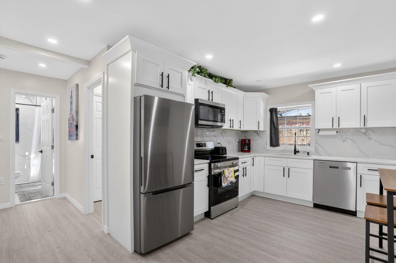 24th St - Photo 4 of 18