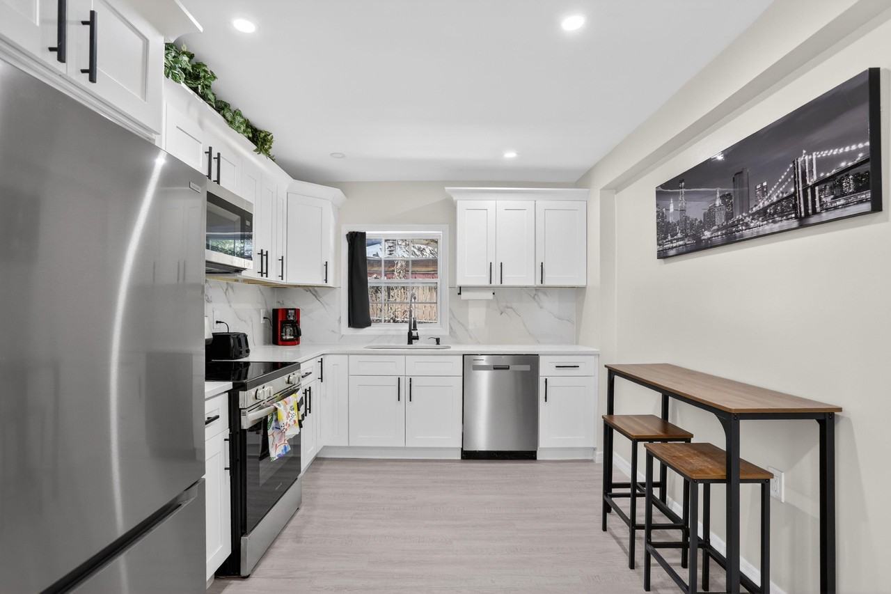 24th St - Photo 6 of 18