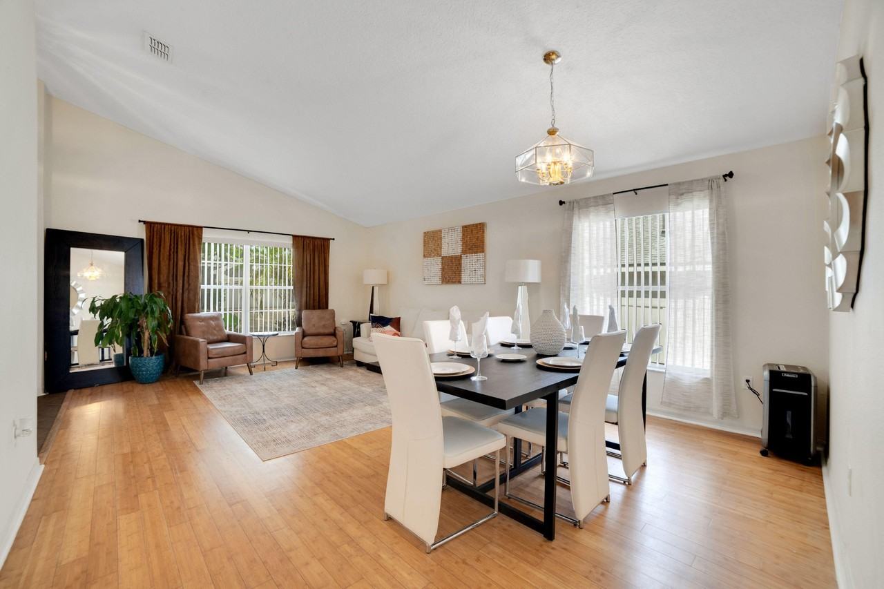 China Berry Cir - Photo 2 of 19