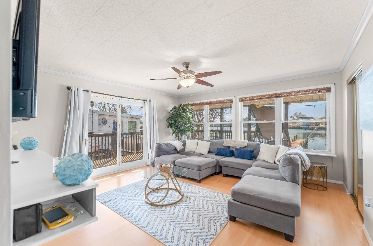 Bayside Dr - Photo 3 of 15