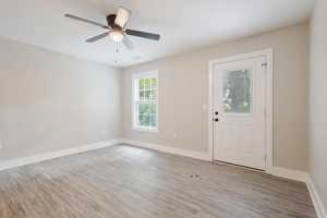 featured image of 326 Elm St #1