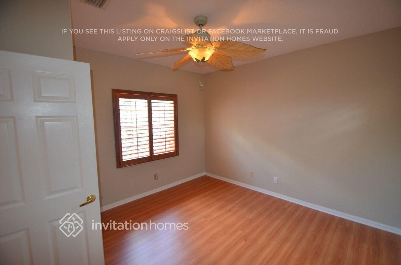 784 Nw 126th Ave - Photo 6 of 11