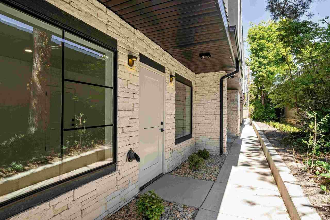321 E St - Photo 3 of 25