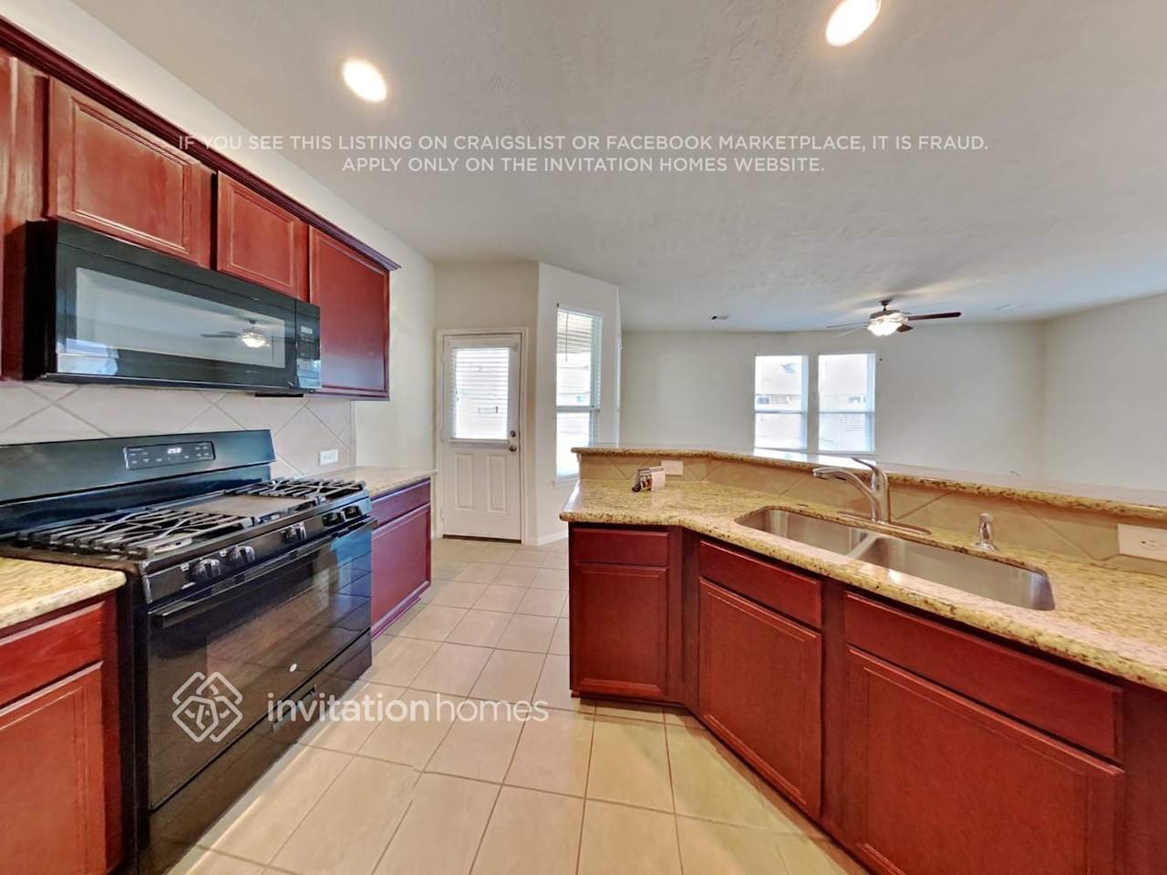 30730 Gardenia Trace Dr - Photo 7 of 17