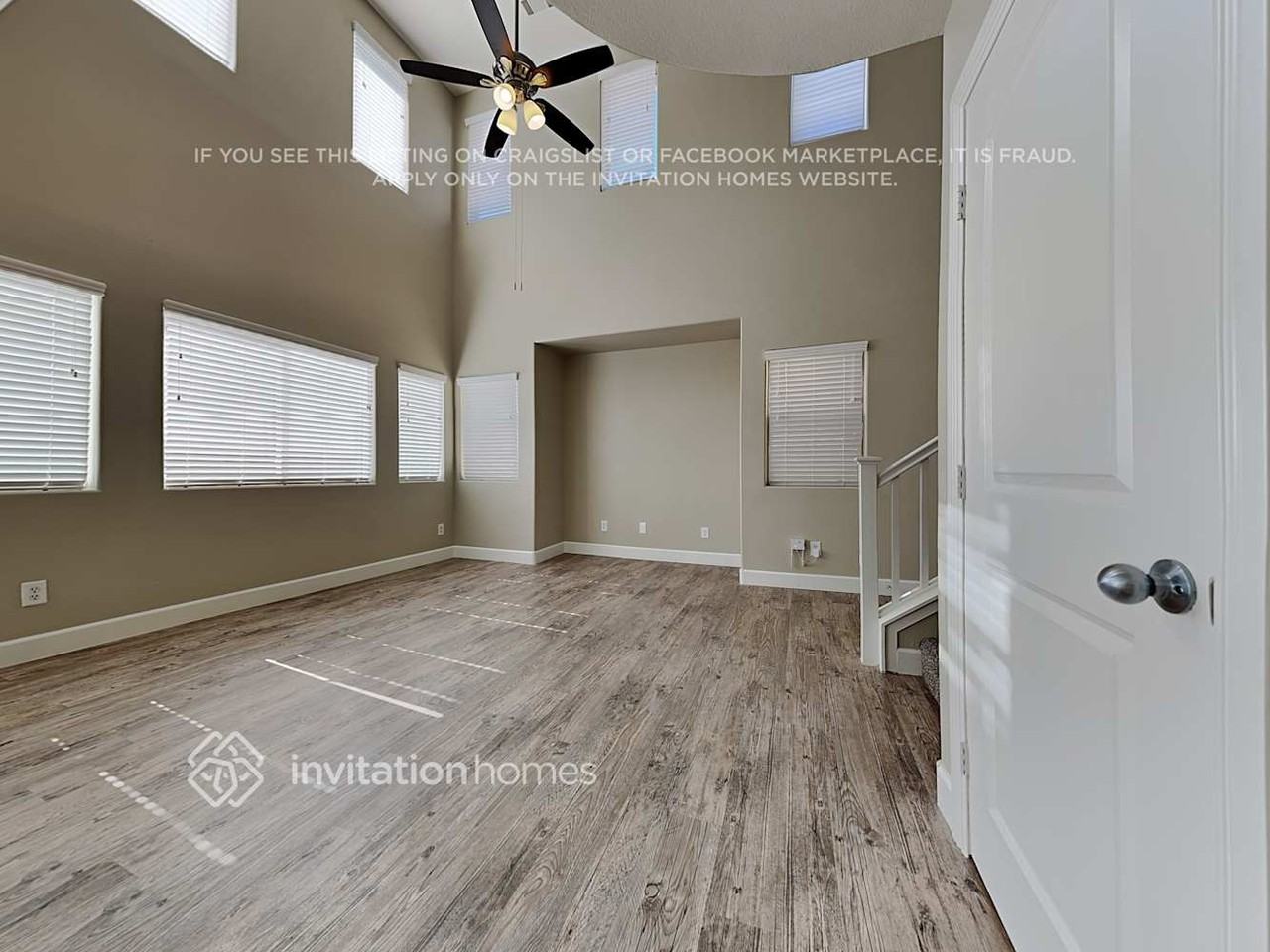 6027 Ambleshire Ave - Photo 4 of 20