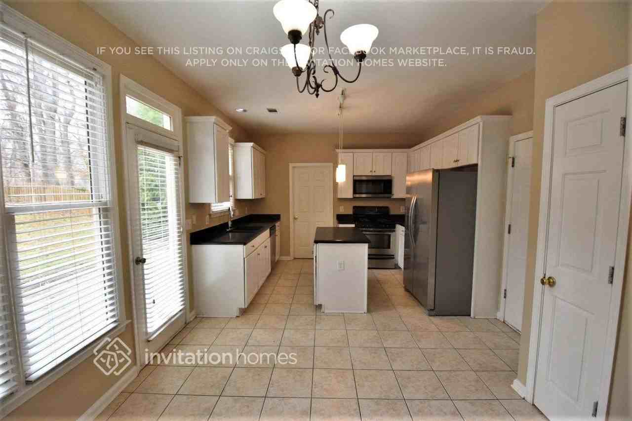 2923 Misty Rock Cv - Photo 5 of 15