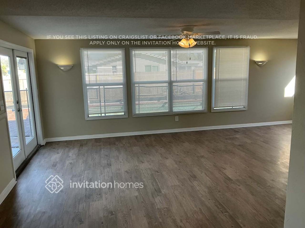 178 Sandhurst Dr - Photo 3 of 13