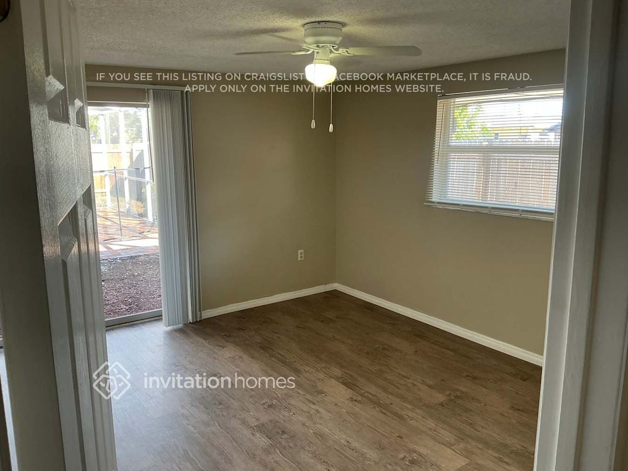 178 Sandhurst Dr - Photo 6 of 13