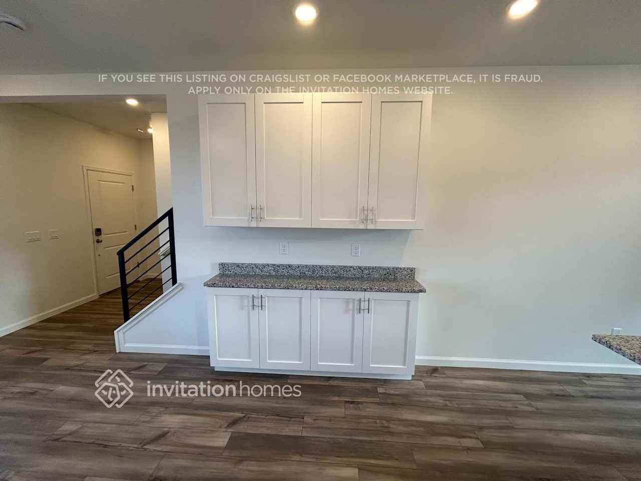 322 N Broadway Dr - Photo 4 of 26