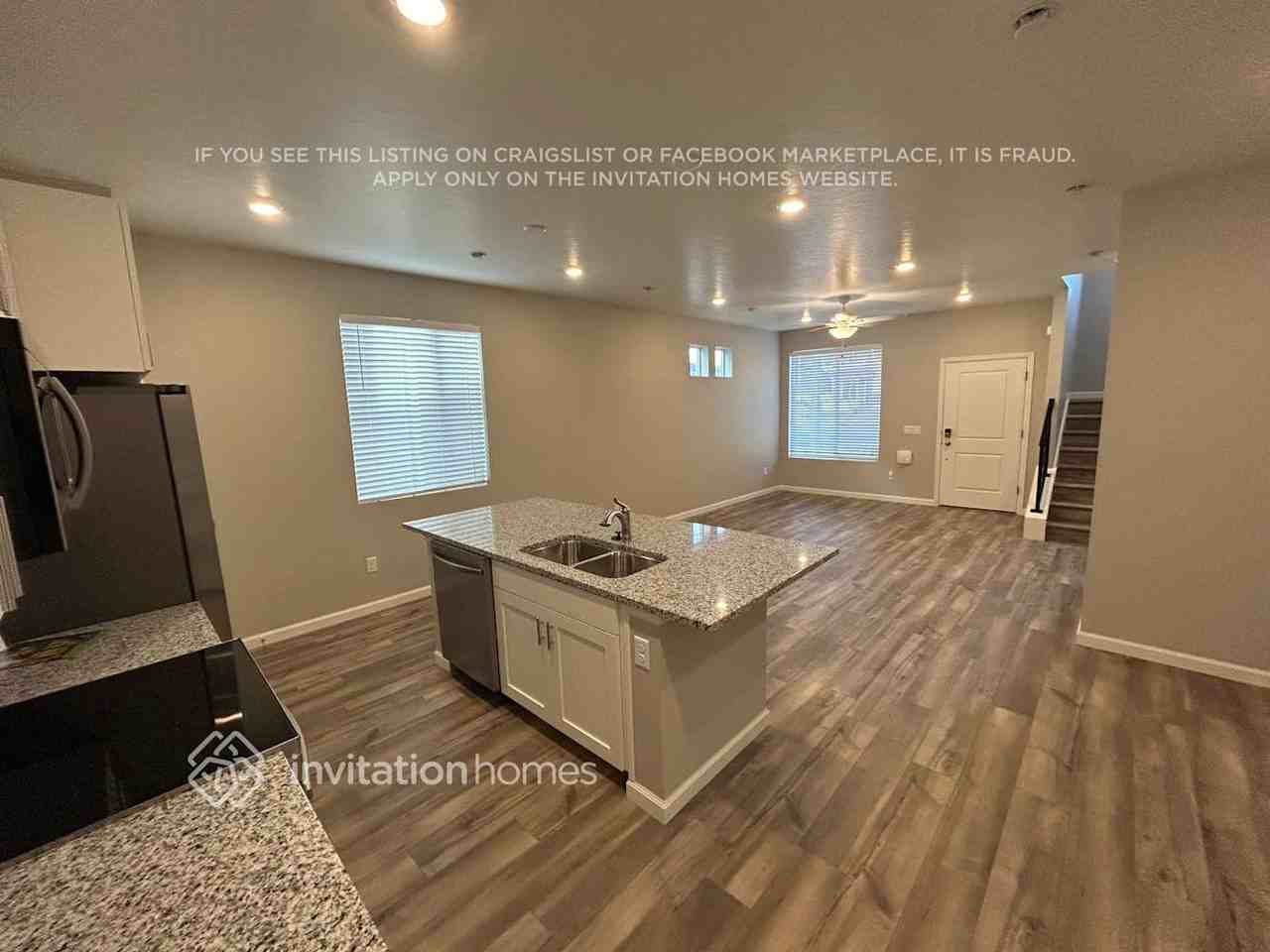 108 N Riverside Dr - Photo 6 of 26