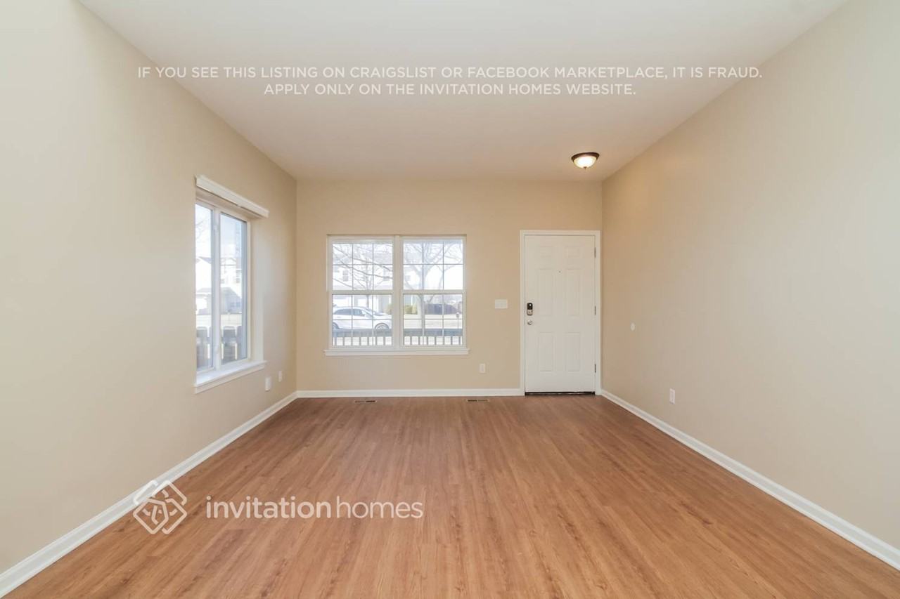 353 Richmond Dr - Photo 6 of 18