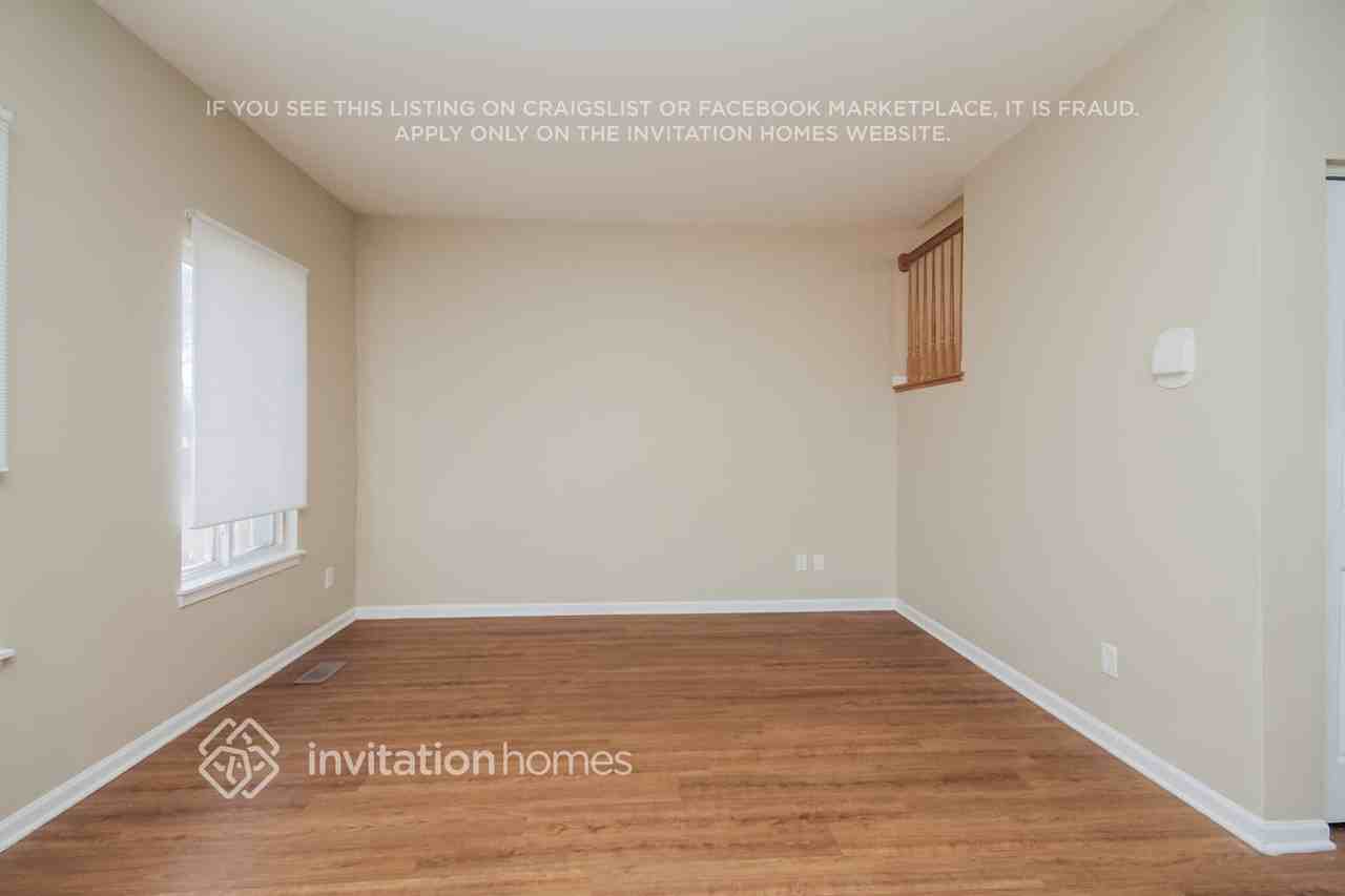 353 Richmond Dr - Photo 7 of 18