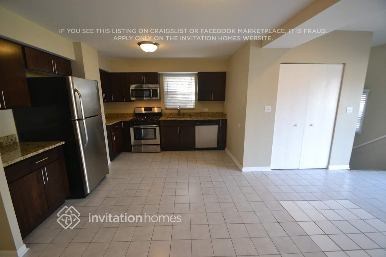 2728 Wesley Ave - Photo 4 of 16