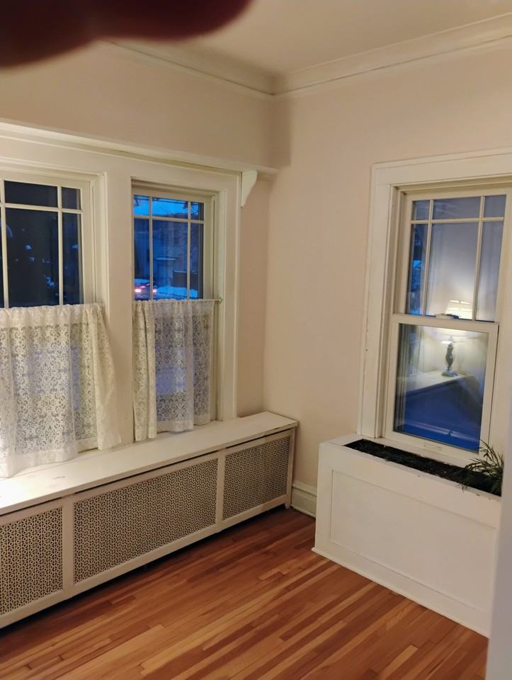 1218 W 50th St #1 - Photo 5 of 26