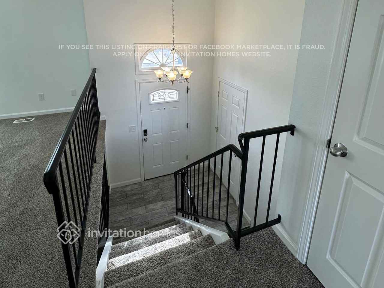 5988 S Odessa Cir - Photo 3 of 44